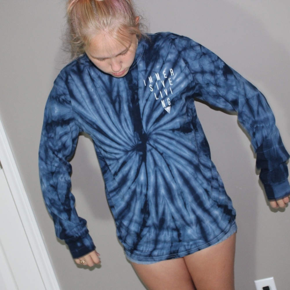 Immersive Living Blue Tie Dye Alien shirt